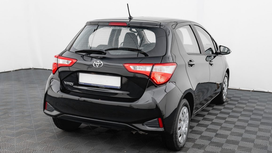 Toyota Yaris 1.0 Active GD445RW w leasingu dla firm