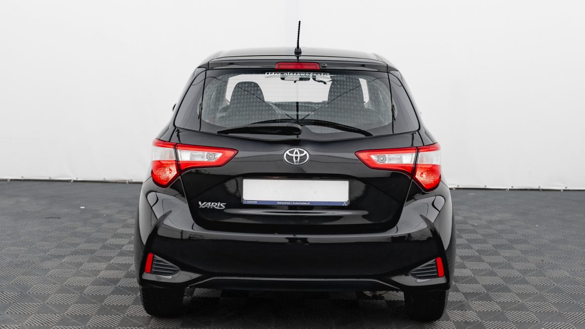 Toyota Yaris 1.0 Active GD445RW w leasingu dla firm