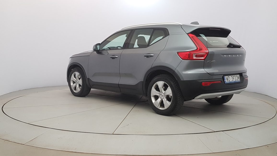 Volvo XC 40 D4 SCR AWD Momentum aut WD3933M w zakupie za gotówkę