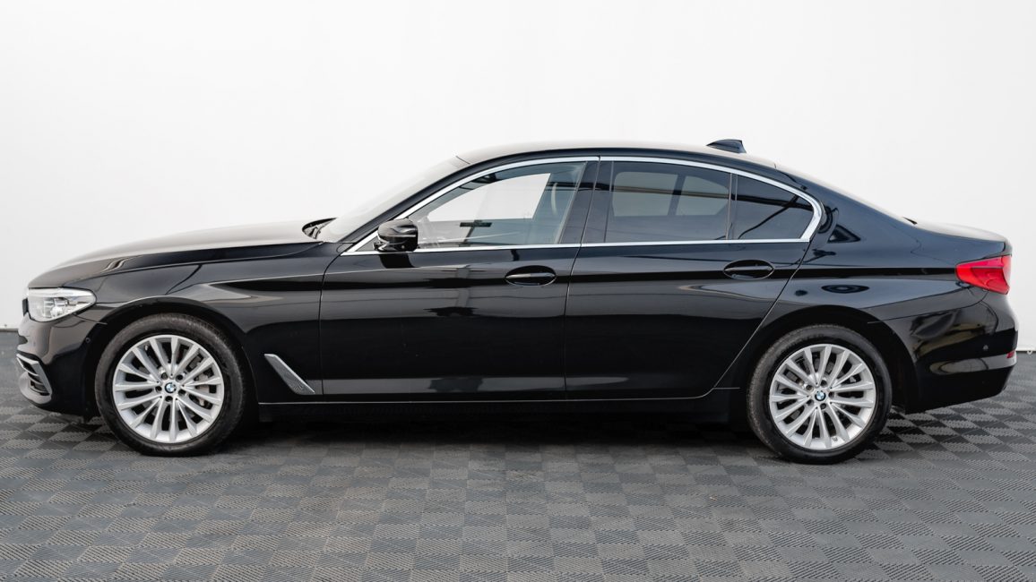 BMW 530i GPF xDrive Luxury Line sport-aut DW6HX76 w zakupie za gotówkę