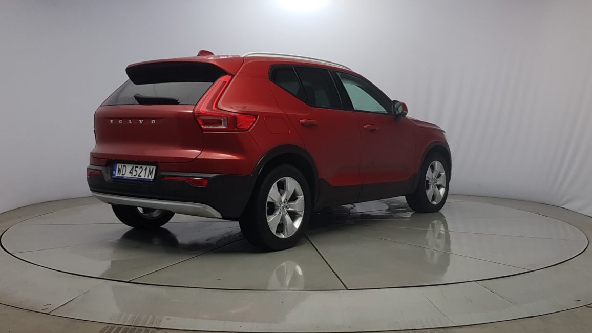 Volvo XC 40 T4 AWD Momentum aut WD4521M w leasingu dla firm