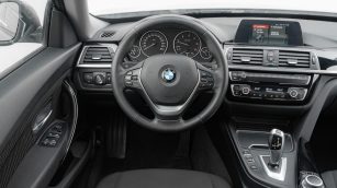 BMW 318d Advantage aut GD1C487 w leasingu dla firm