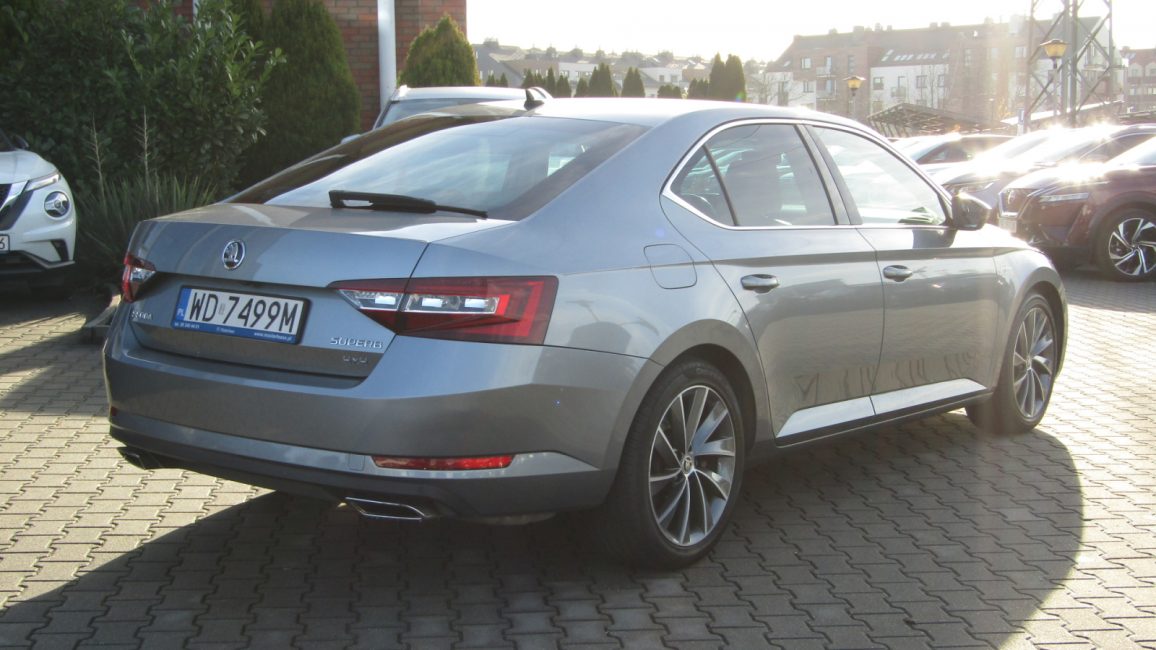 Skoda Superb 2.0 TSI 4x4 L&K DSG WD7499M w abonamencie