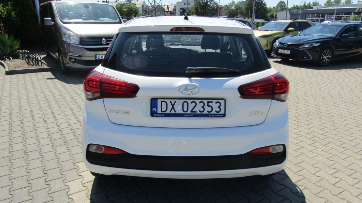 Hyundai i20 1.2 Classic Plus DX02353 w zakupie za gotówkę