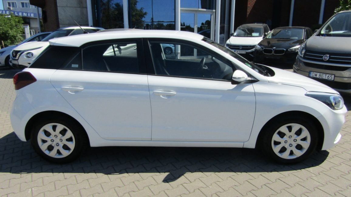 Hyundai i20 1.2 Classic Plus DX02353 w leasingu dla firm