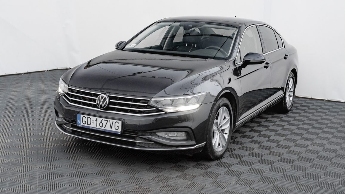 Volkswagen Passat 2.0 TDI Elegance DSG GD167VG w abonamencie