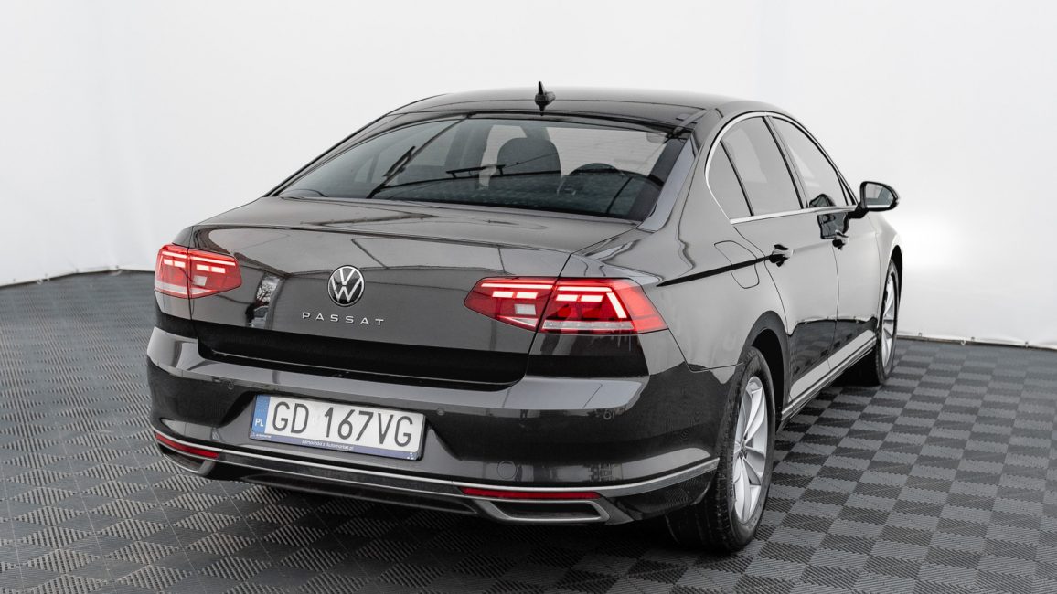 Volkswagen Passat 2.0 TDI Elegance DSG GD167VG w abonamencie