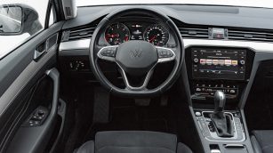 Volkswagen Passat 2.0 TDI Elegance DSG GD167VG w abonamencie