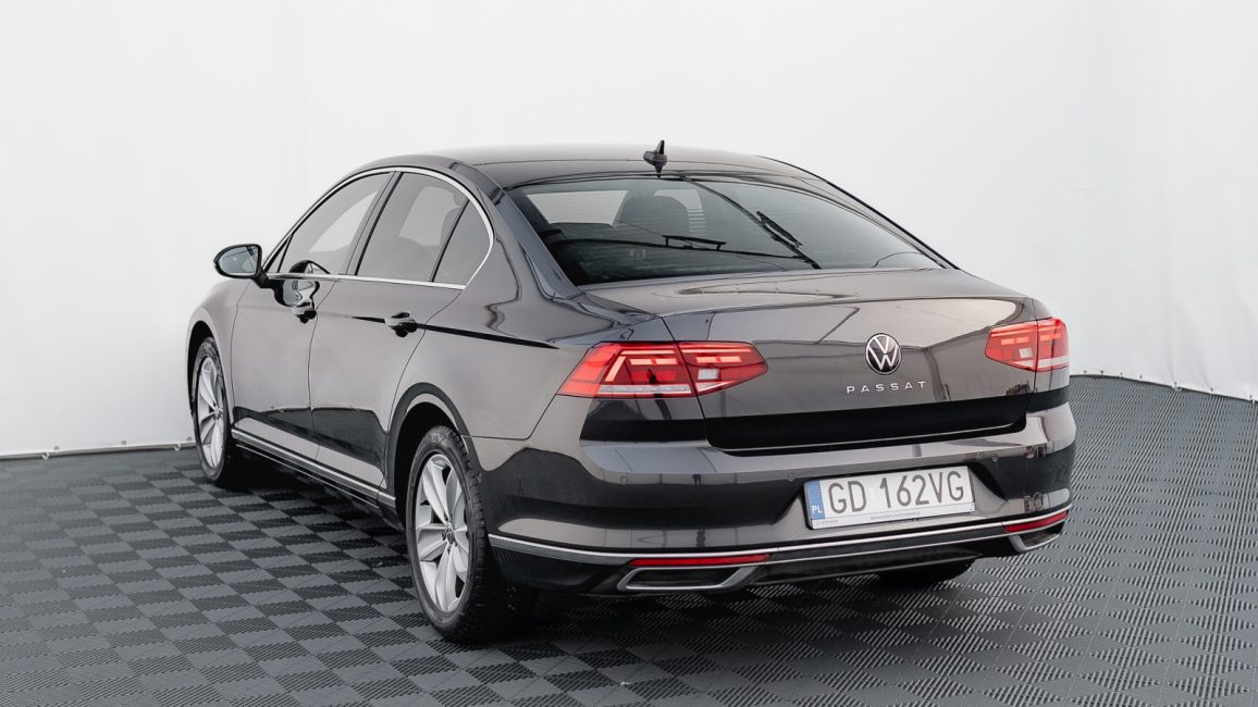 Volkswagen Passat 2.0 TDI Elegance DSG GD162VG w abonamencie