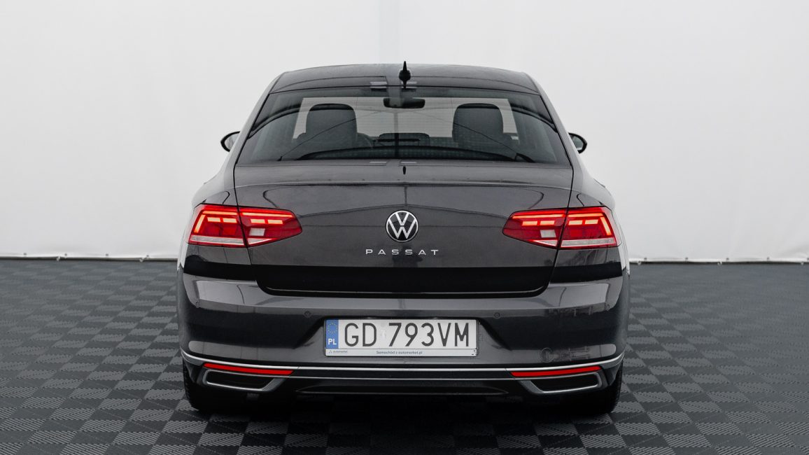 Volkswagen Passat 2.0 TDI Elegance DSG GD793VM w abonamencie