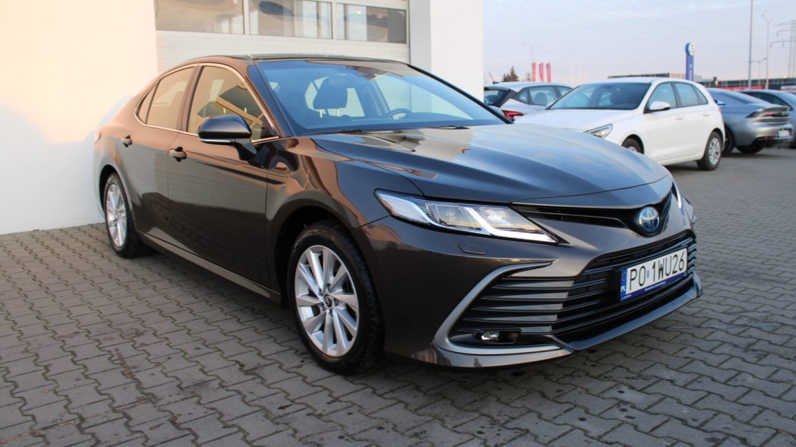 Toyota Camry 2.5 Hybrid Comfort CVT PO1WU26 w leasingu dla firm