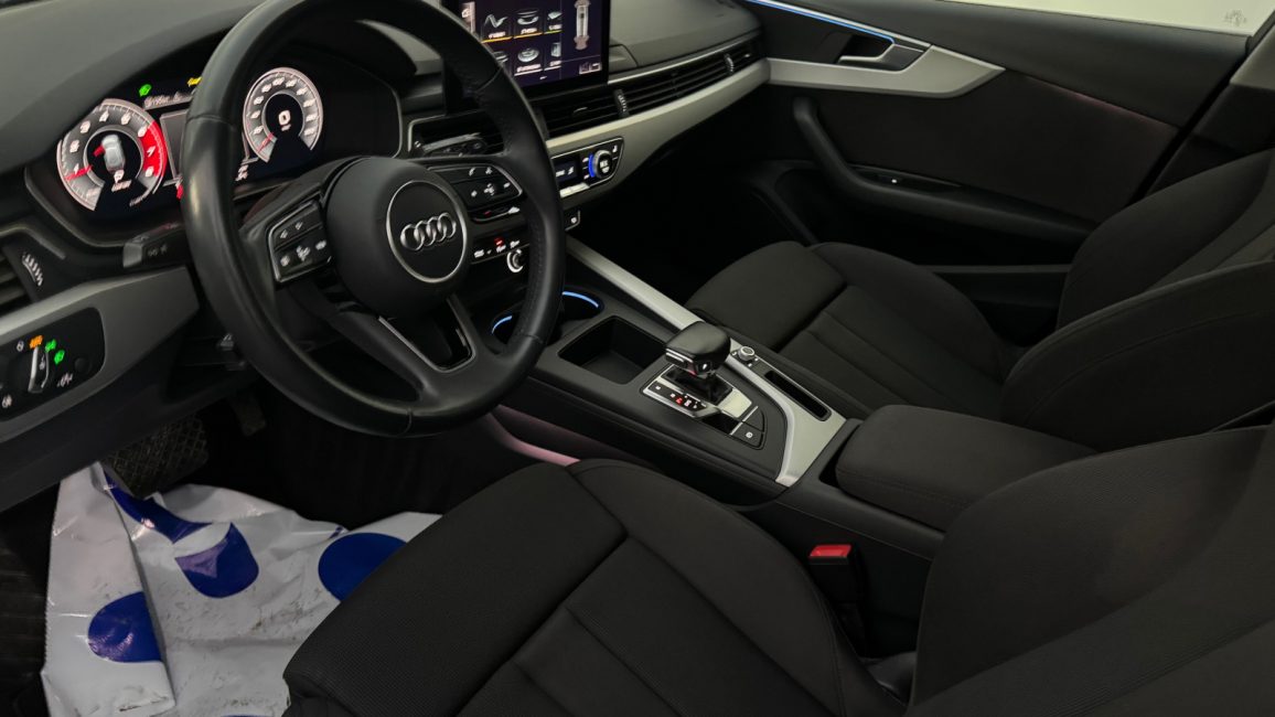 Audi A4 40 TFSI mHEV S tronic GD949UR w abonamencie