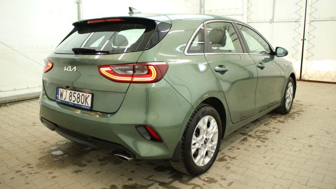 Kia Ceed 1.0 T-GDI M WJ8580K w leasingu dla firm