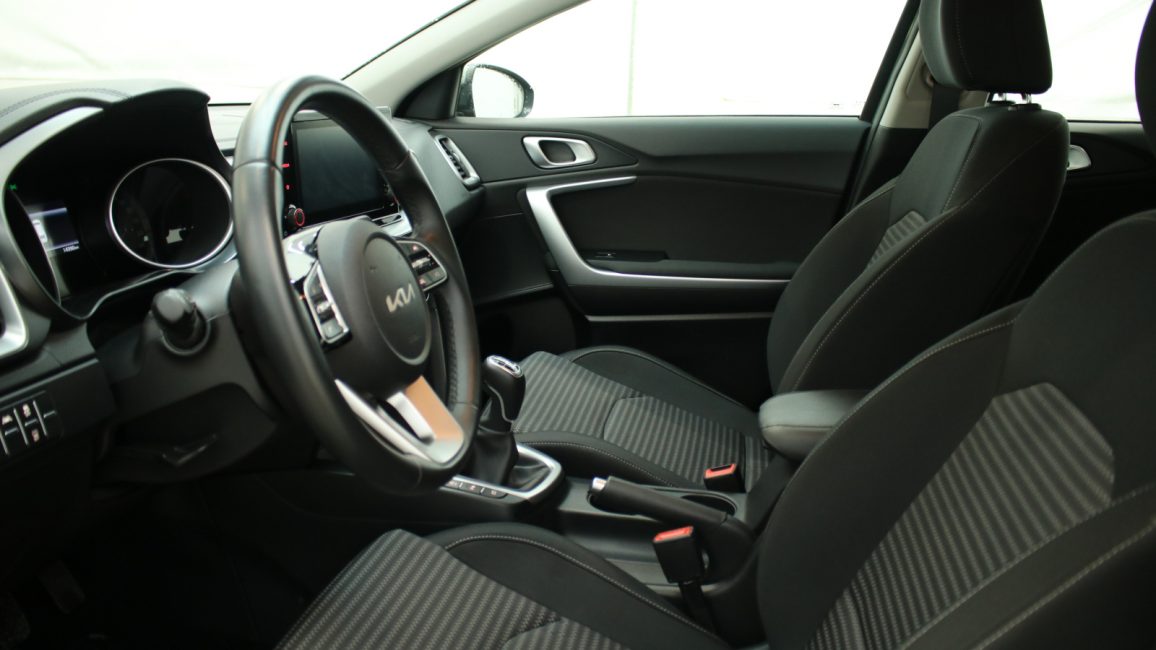 Kia Ceed 1.0 T-GDI M WJ8580K w leasingu dla firm