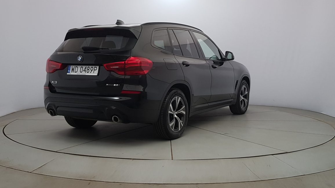 BMW X3 xDrive20i GPF Advantage aut WD0489P w leasingu dla firm