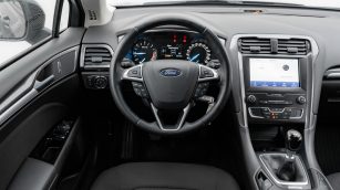 Ford Mondeo 2.0 EcoBlue Trend WD1659P w leasingu dla firm