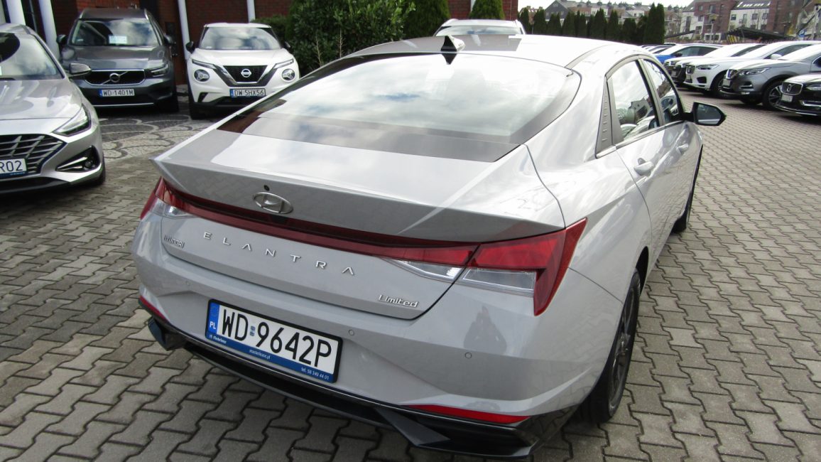 Hyundai Elantra 1.6 Smart WD9642P w leasingu dla firm