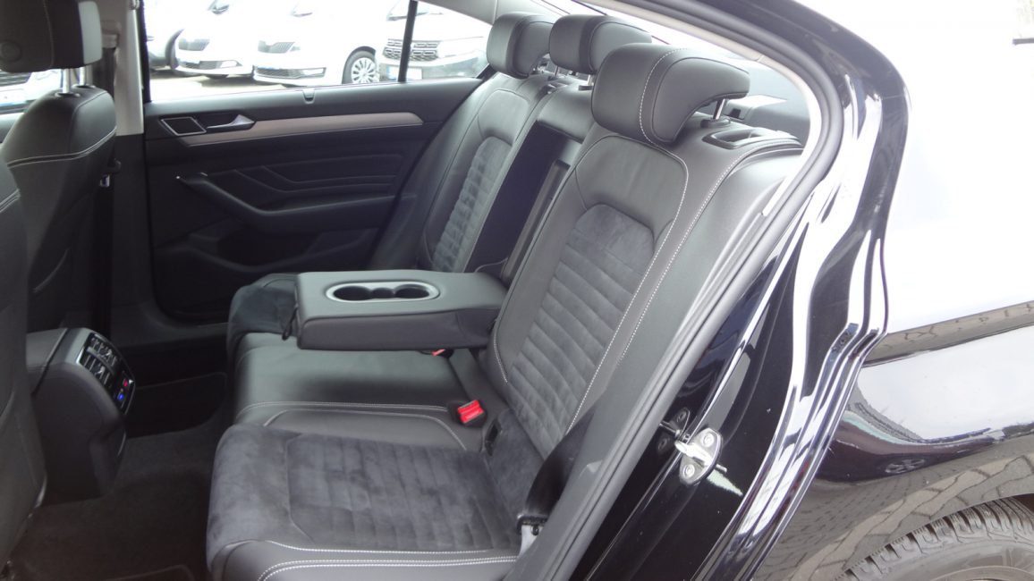 Volkswagen Passat 2.0 TDI Elegance DSG DW4HE83 w abonamencie