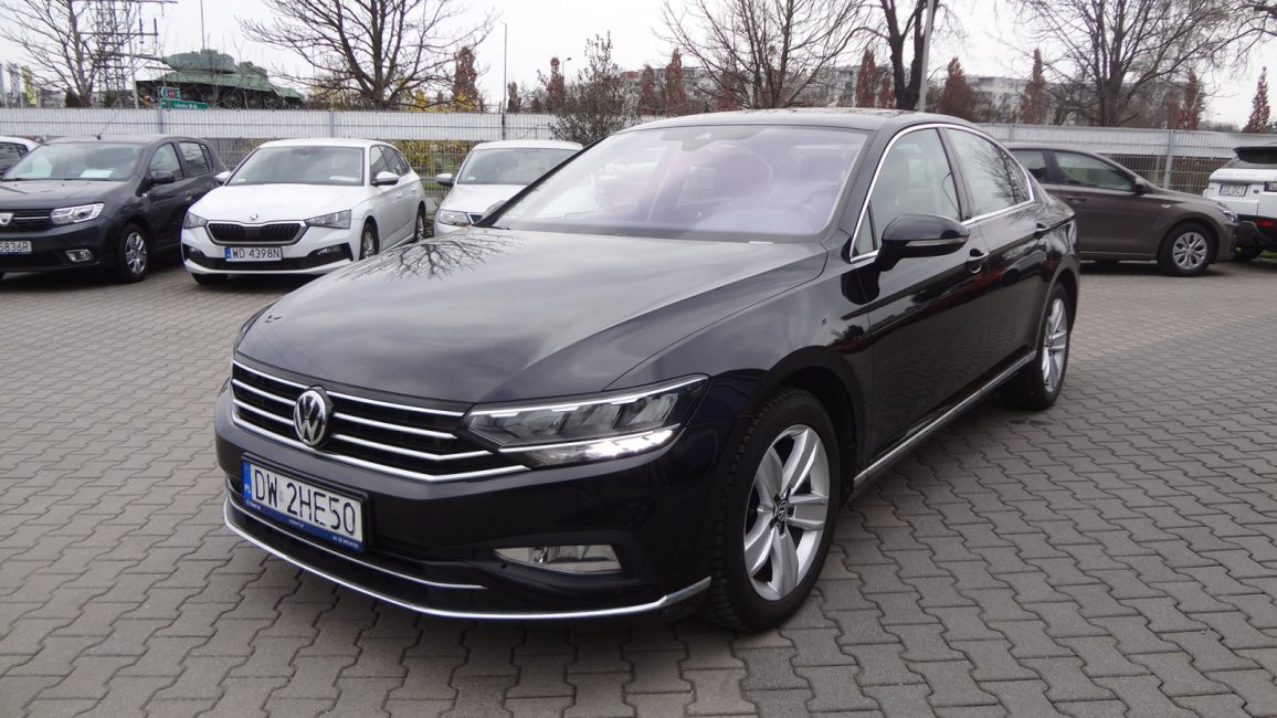 Volkswagen Passat 2.0 TDI Elegance DSG DW2HE50 w abonamencie