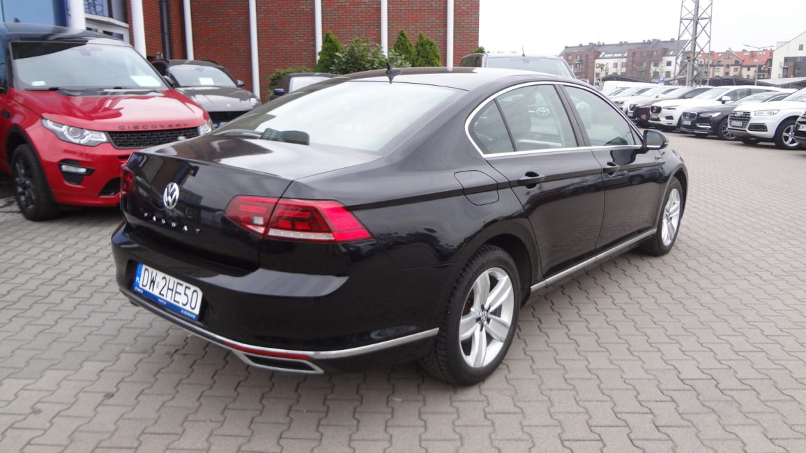 Volkswagen Passat 2.0 TDI Elegance DSG DW2HE50 w abonamencie