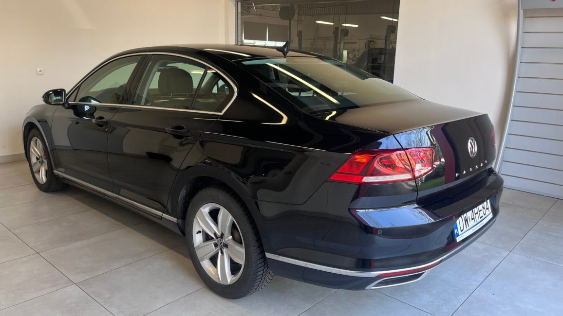 Volkswagen Passat 2.0 TDI Elegance DSG DW4HE84 w zakupie za gotówkę