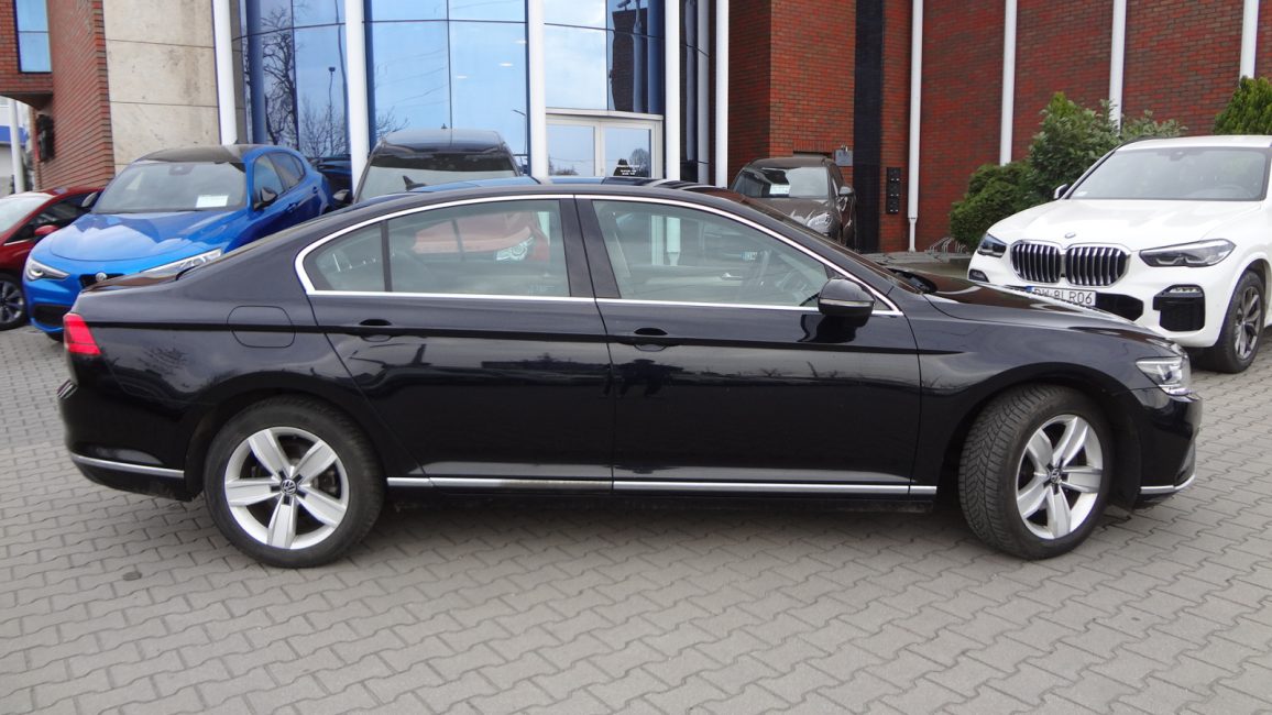 Volkswagen Passat 2.0 TDI Elegance DSG DW5HE44 w leasingu dla firm