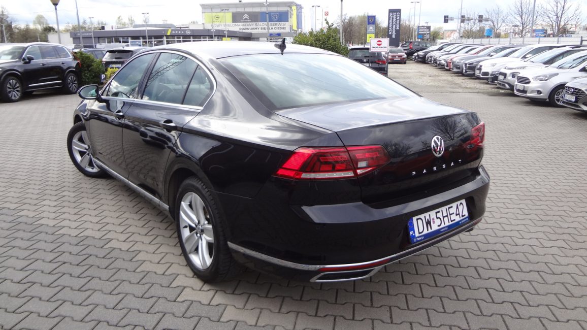 Volkswagen Passat 2.0 TDI Elegance DSG DW5HE42 w abonamencie