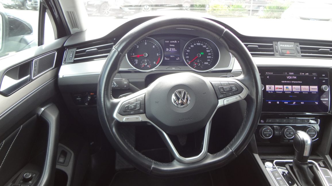 Volkswagen Passat 2.0 TDI Elegance DSG DW5HE42 w abonamencie