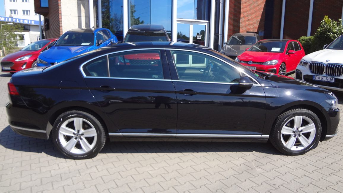 Volkswagen Passat 2.0 TDI Elegance DSG DW4HE87 w abonamencie