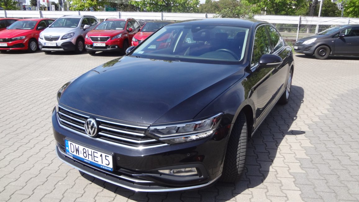 Volkswagen Passat 2.0 TDI Elegance DSG DW8HE15 w abonamencie dla firm