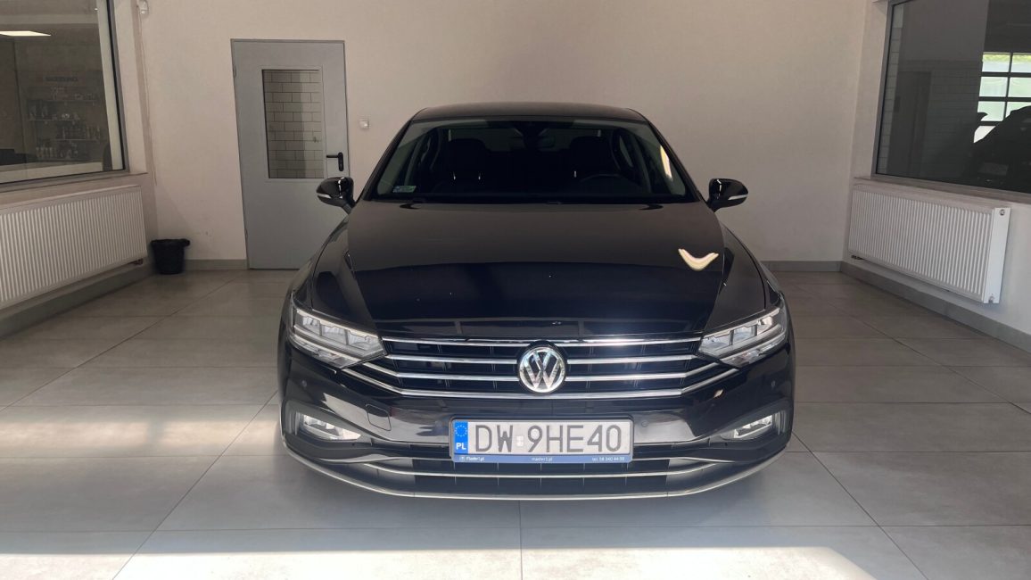 Volkswagen Passat 2.0 TDI Elegance DSG DW9HE40 w abonamencie dla firm