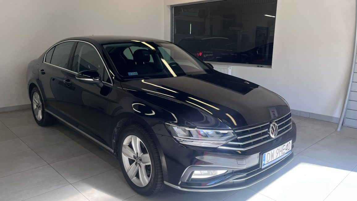 Volkswagen Passat 2.0 TDI Elegance DSG DW9HE40 w abonamencie dla firm