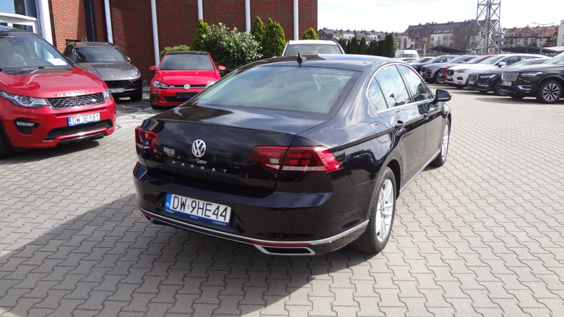 Volkswagen Passat 2.0 TDI Elegance DSG DW9HE44 w zakupie za gotówkę