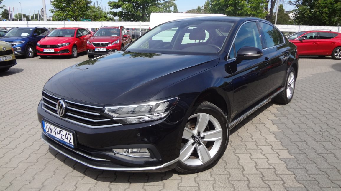 Volkswagen Passat 2.0 TDI Elegance DSG DW9HE42 w abonamencie