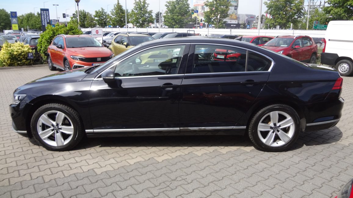 Volkswagen Passat 2.0 TDI Elegance DSG DW9HE42 w abonamencie dla firm