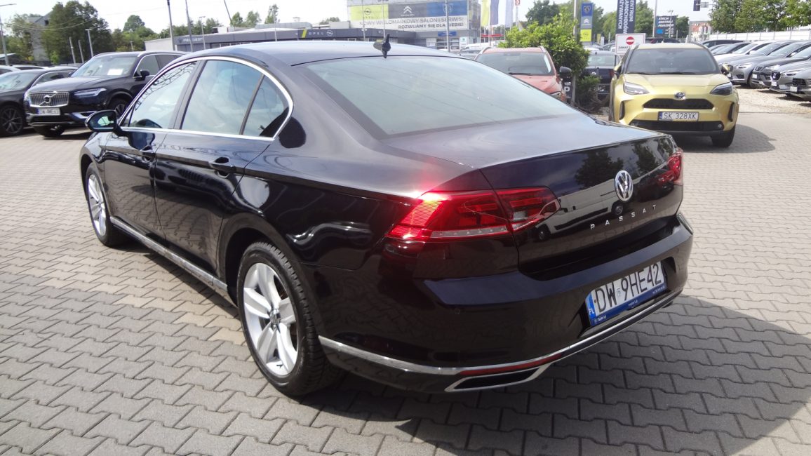 Volkswagen Passat 2.0 TDI Elegance DSG DW9HE42 w abonamencie