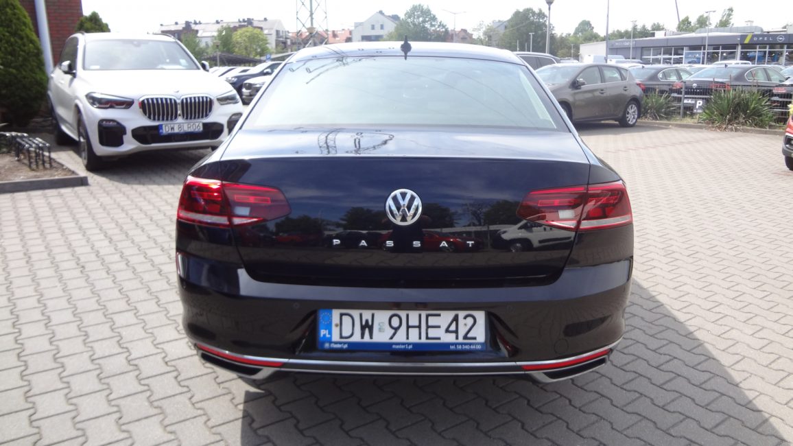 Volkswagen Passat 2.0 TDI Elegance DSG DW9HE42 w abonamencie