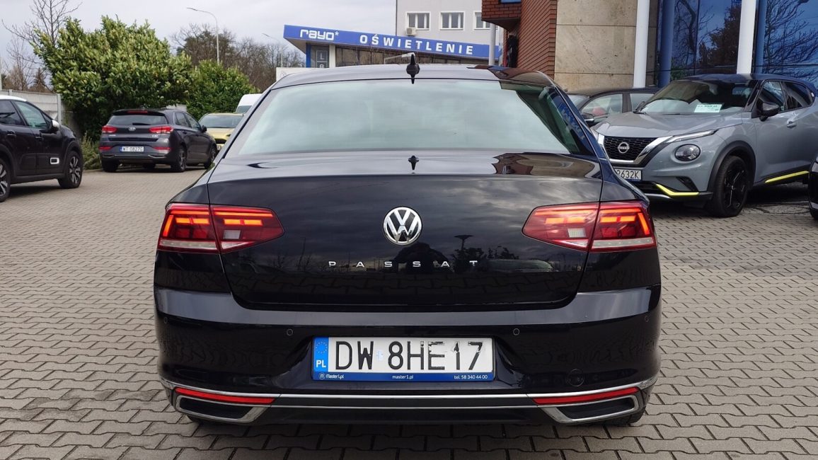 Volkswagen Passat 2.0 TDI Elegance DSG DW8HE17 w leasingu dla firm