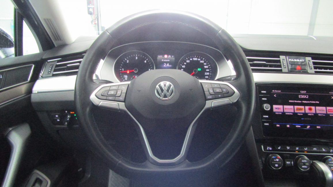 Volkswagen Passat 2.0 TDI Elegance DSG DW8HE17 w zakupie za gotówkę