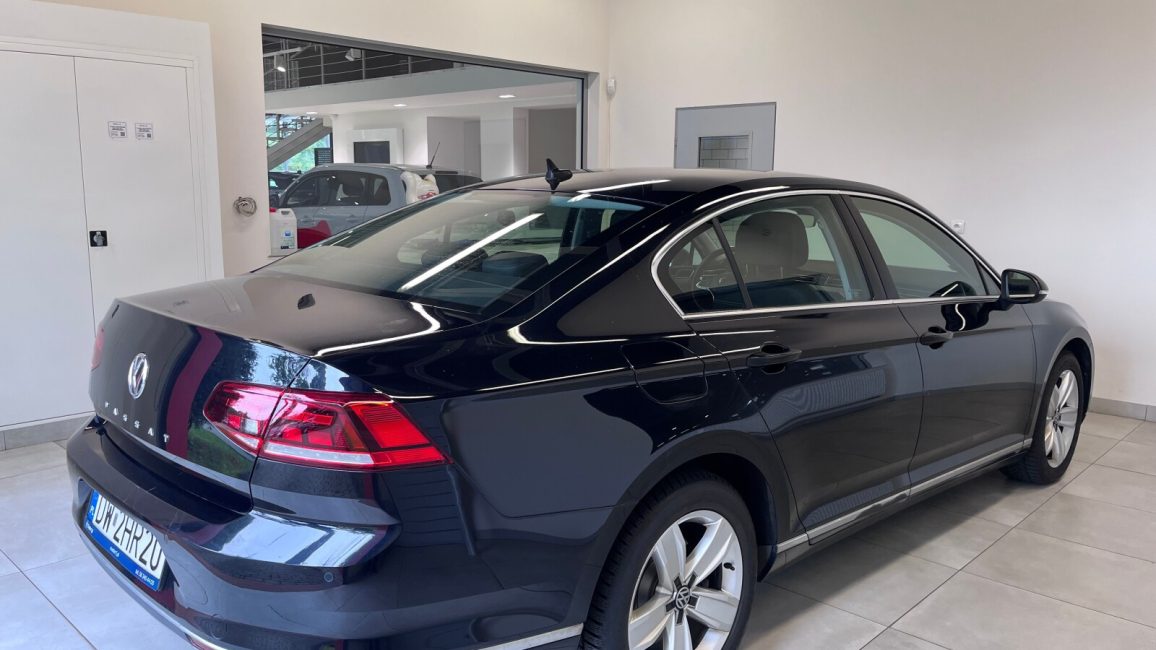 Volkswagen Passat 2.0 TDI Elegance DSG DW2HR20 w abonamencie dla firm