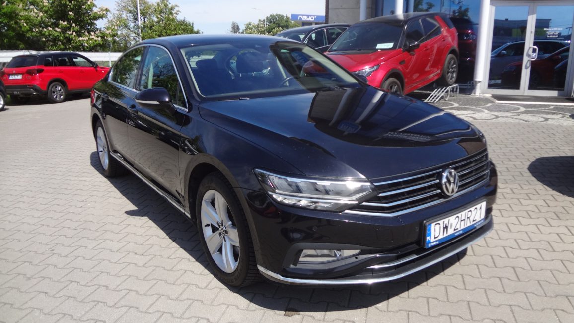 Volkswagen Passat 2.0 TDI Elegance DSG DW2HR21 w abonamencie