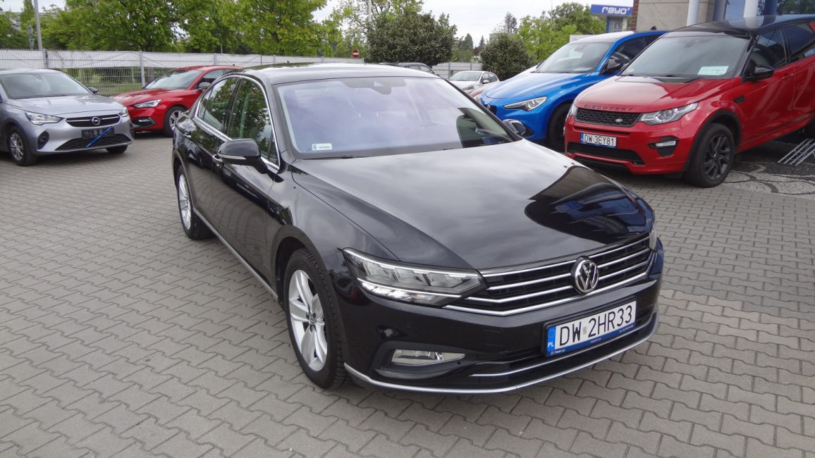 Volkswagen Passat 2.0 TDI Elegance DSG DW2HR33 w abonamencie