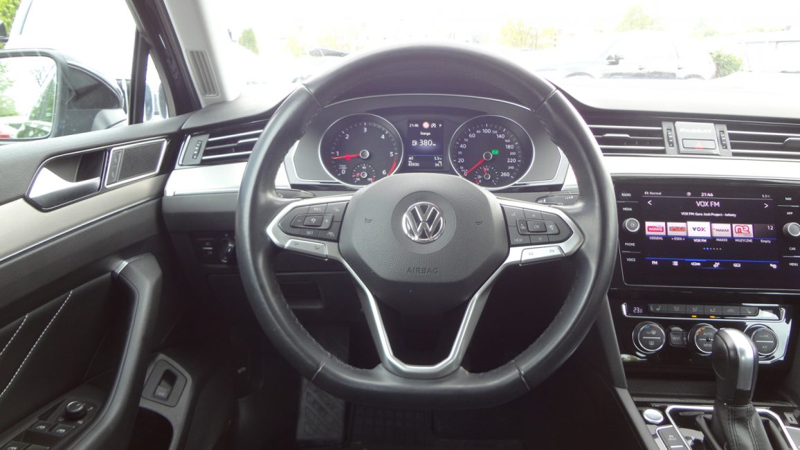 Volkswagen Passat 2.0 TDI Elegance DSG DW2HR33 w abonamencie