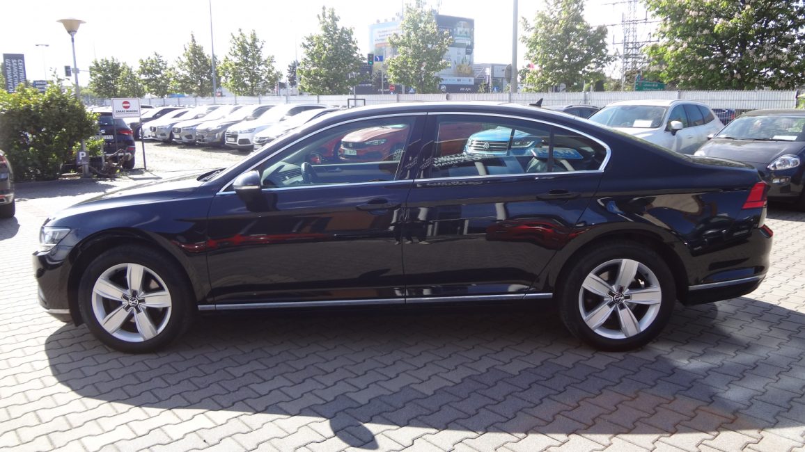 Volkswagen Passat 2.0 TDI Elegance DSG DW2HR32 w abonamencie