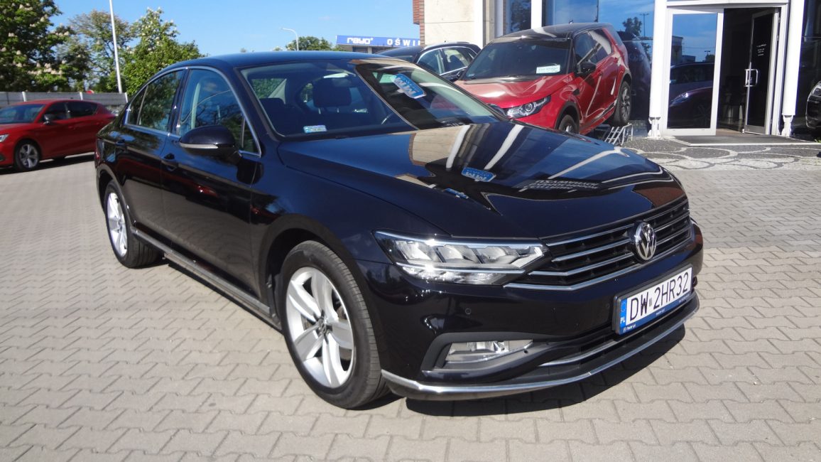 Volkswagen Passat 2.0 TDI Elegance DSG DW2HR32 w abonamencie dla firm