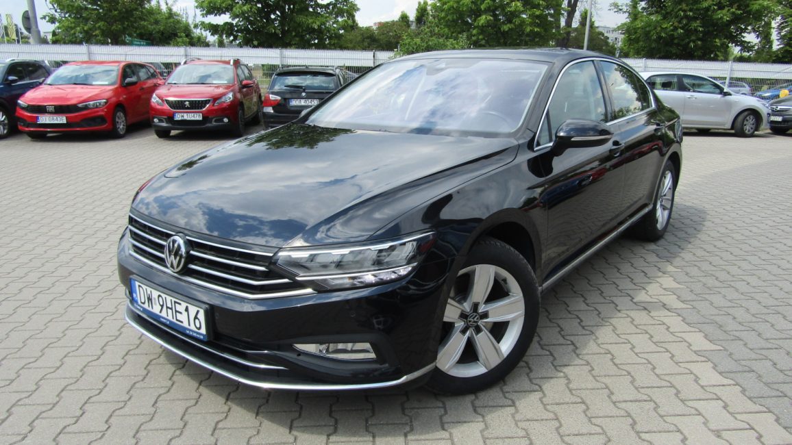 Volkswagen Passat 2.0 TDI Elegance DSG DW9HE16 w abonamencie