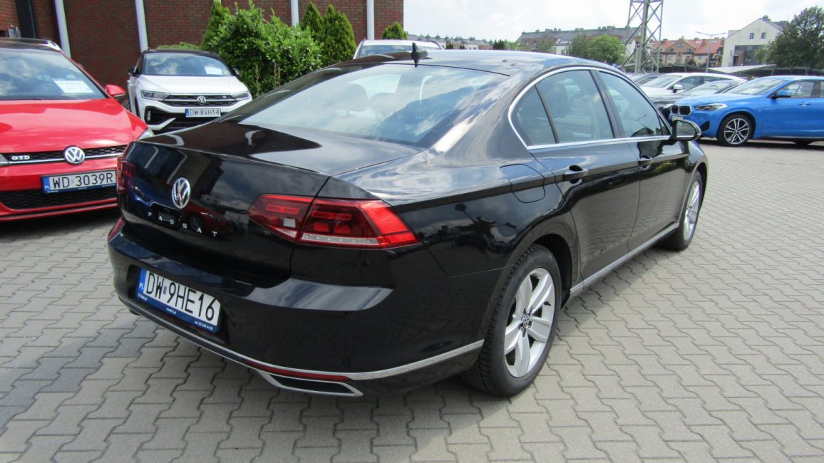 Volkswagen Passat 2.0 TDI Elegance DSG DW9HE16 w leasingu dla firm