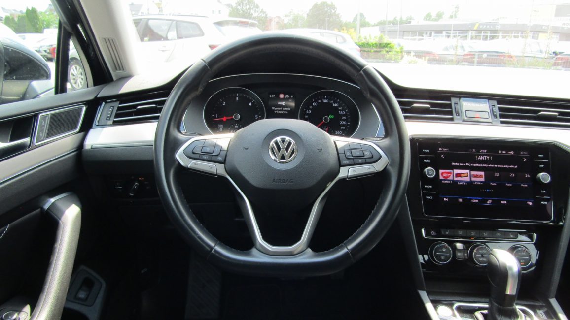 Volkswagen Passat 2.0 TDI Elegance DSG DW9HE16 w abonamencie