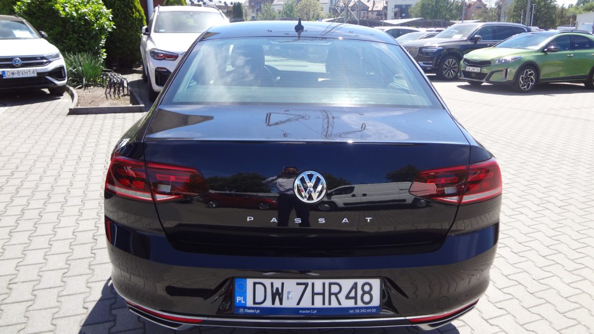 Volkswagen Passat 2.0 TDI Elegance DSG DW7HR48 w leasingu dla firm