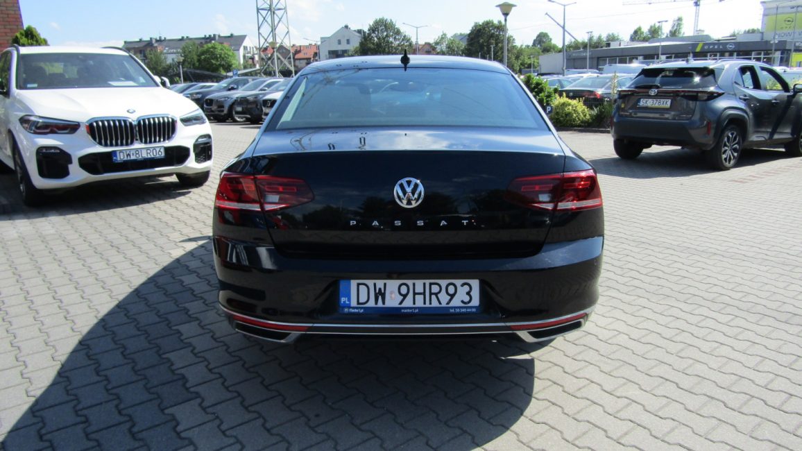 Volkswagen Passat 2.0 TDI Elegance DSG DW9HR93 w abonamencie